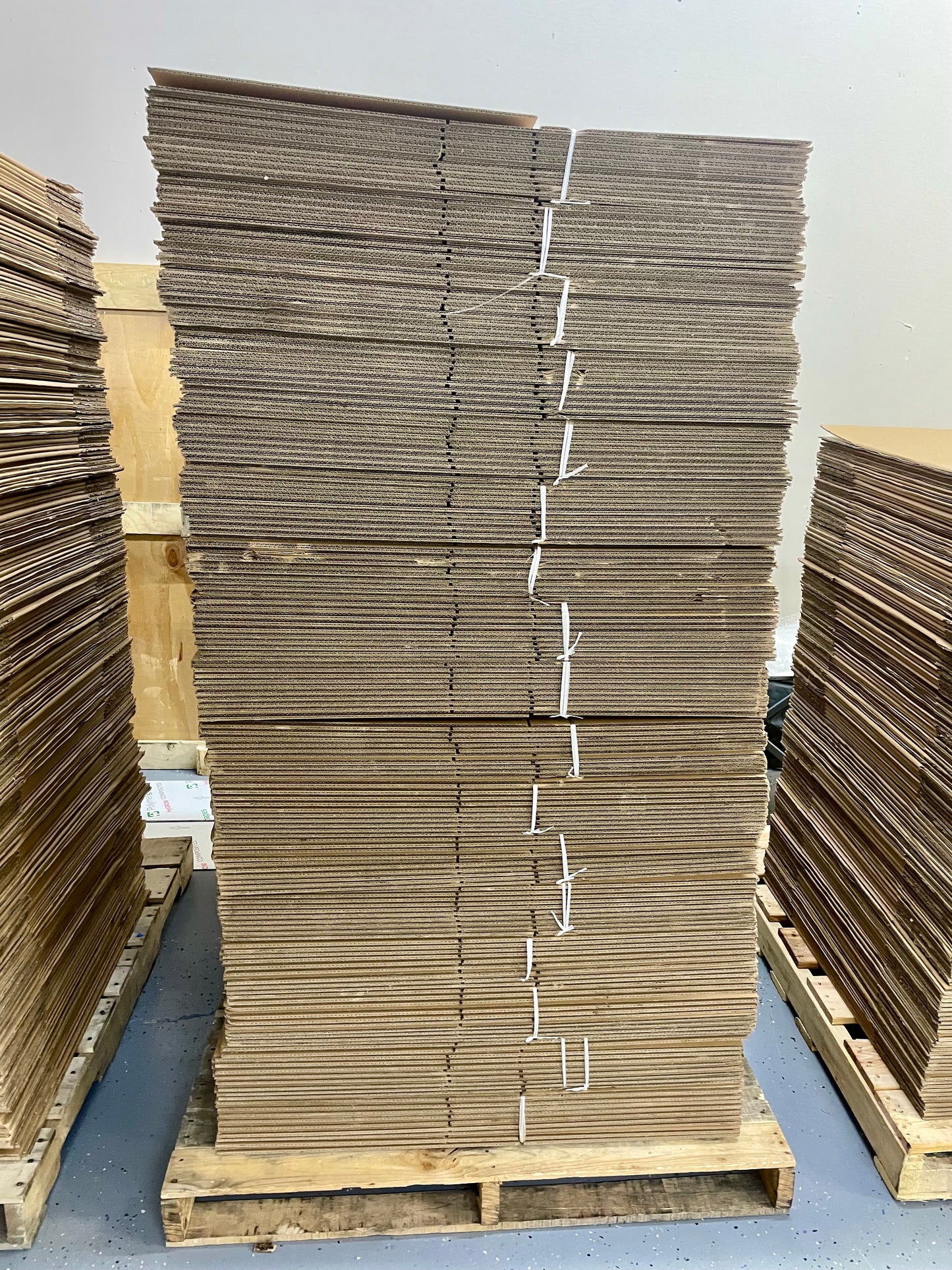 Heavy Duty Medium Box YEO - 20 in. L x 15 in. W x 17 in. D