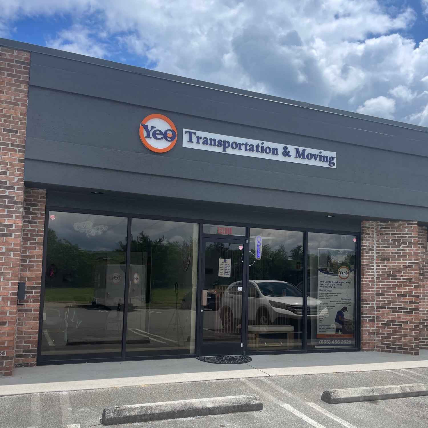 Residential and Commercial Moving Service in Knoville TN 